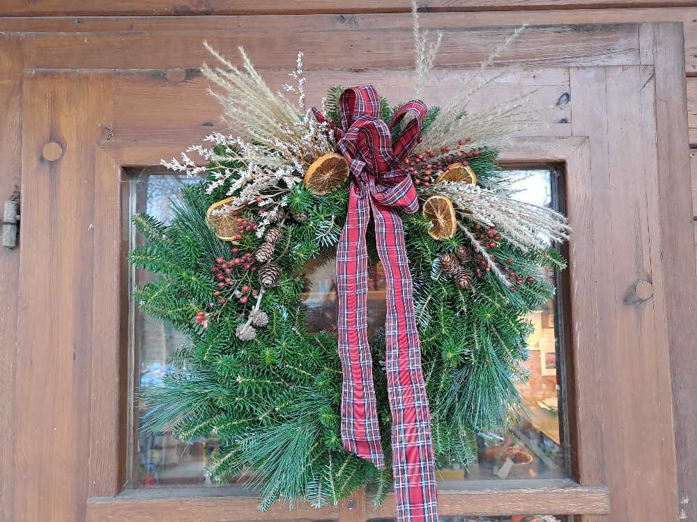 Věnec jedlový s borovicí závěsný 35/40 cm