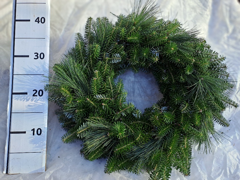 Věnec jedlový s borovicí 35/40 cm